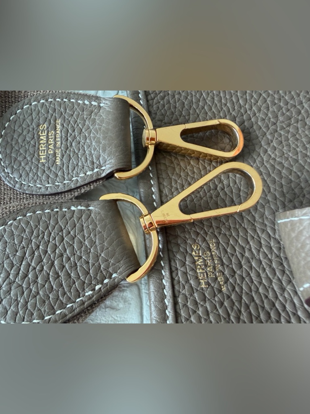 Hermès Evelyne III 29 Bag – Etoupe – Clemence Leather – Gold Hardware - Picture 8 of 17